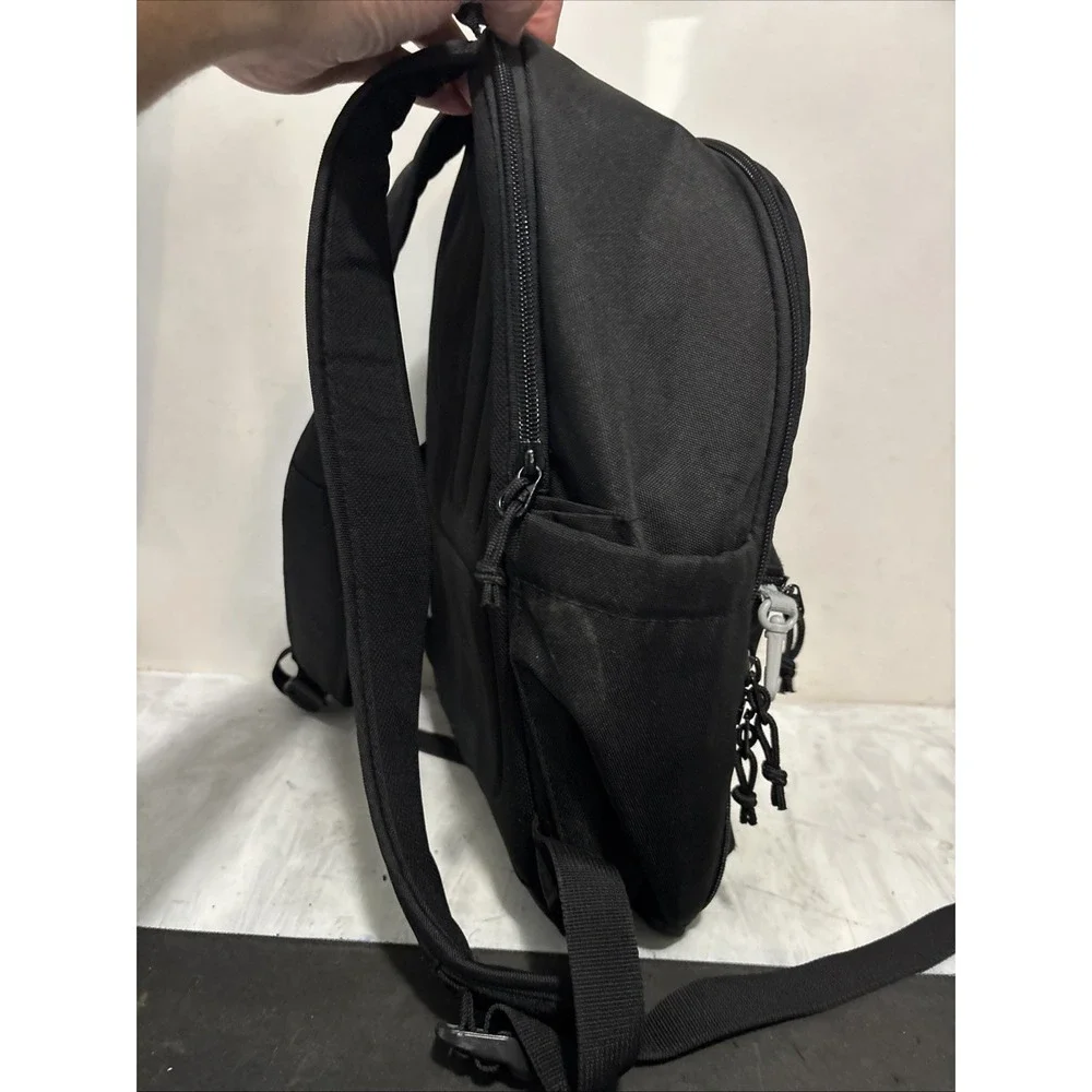 Lowepro Passport Photo Camera Backpack Black Nylon 14 Inch Laptop Bag